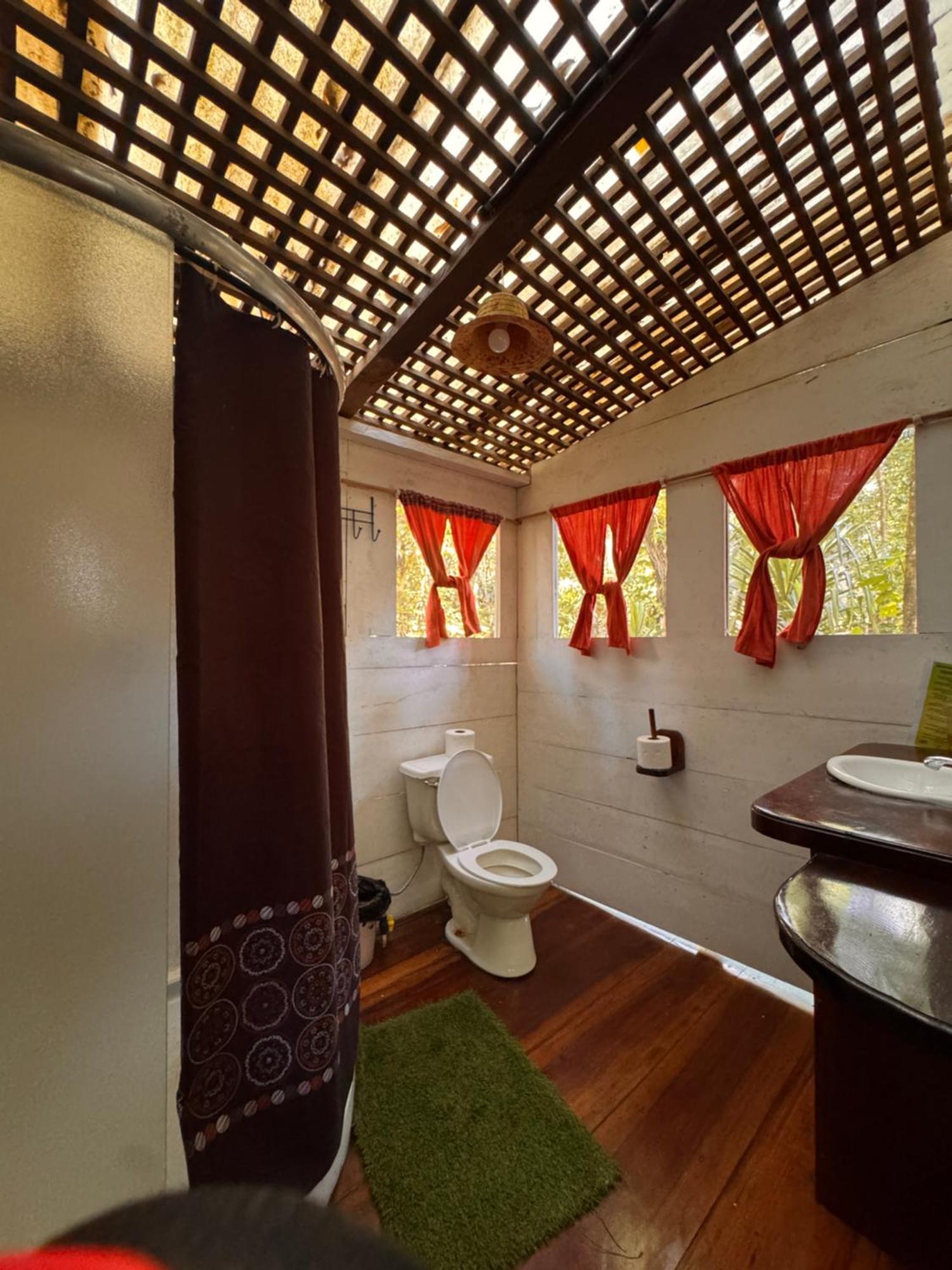 Finca Tatin Hotel Izabal ภายนอก รูปภาพ