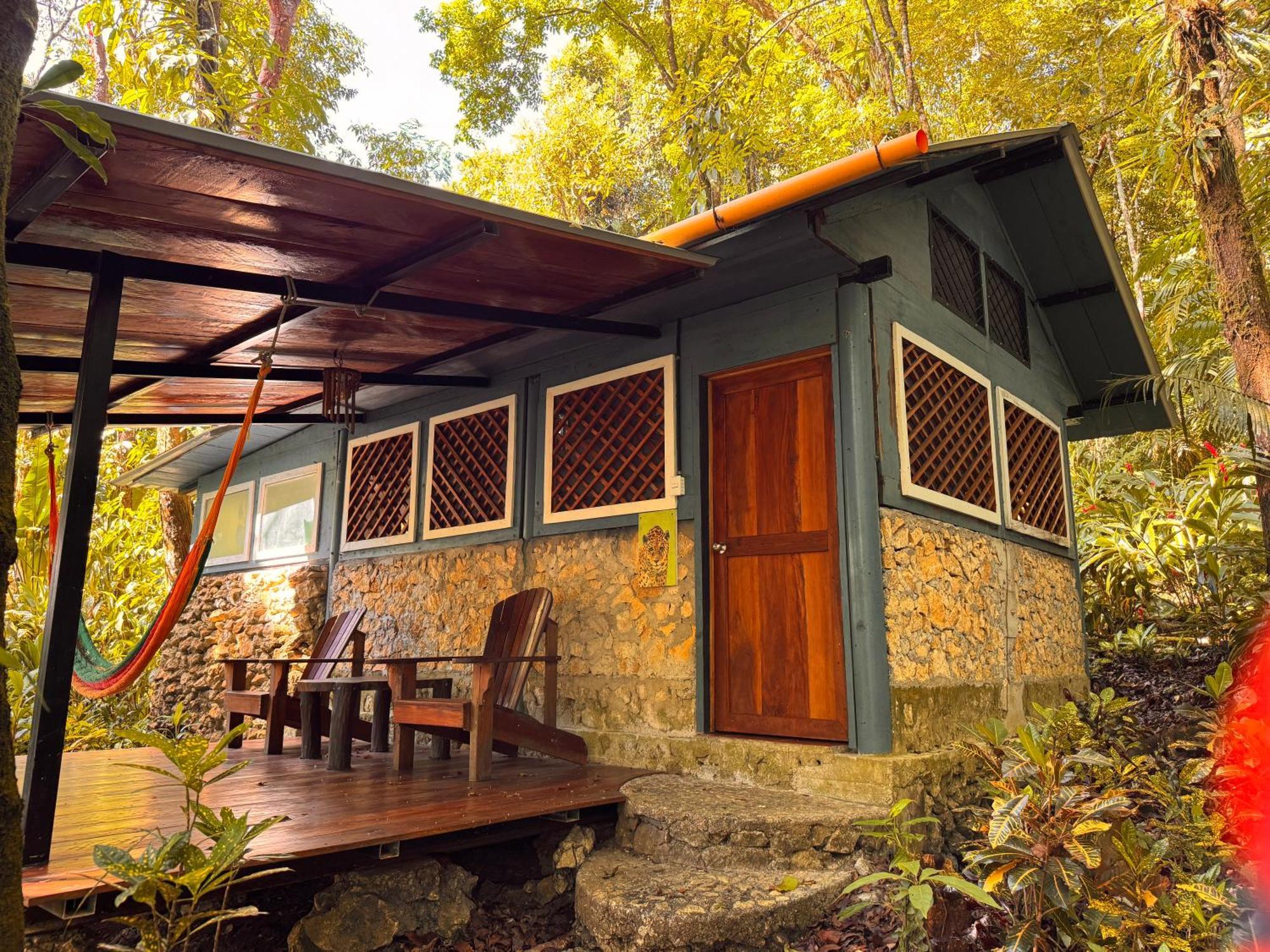 Finca Tatin Hotel Izabal ภายนอก รูปภาพ