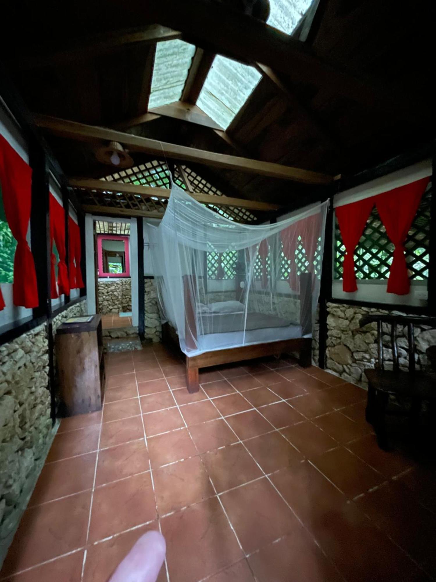 Finca Tatin Hotel Izabal ภายนอก รูปภาพ