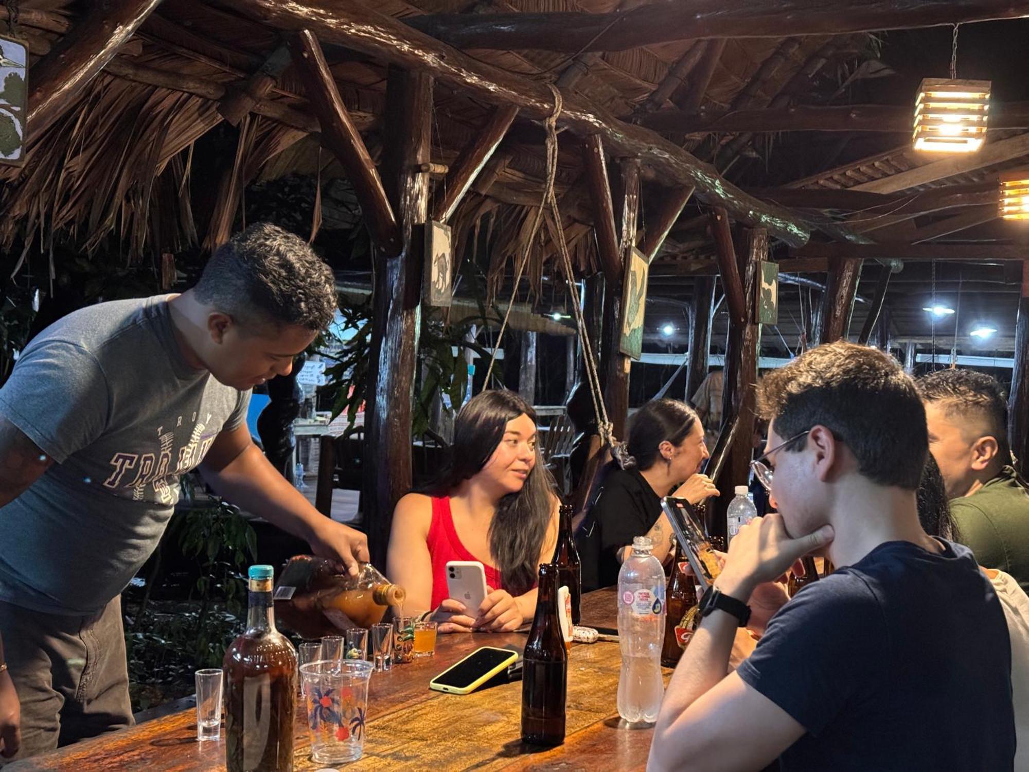Finca Tatin Hotel Izabal ภายนอก รูปภาพ