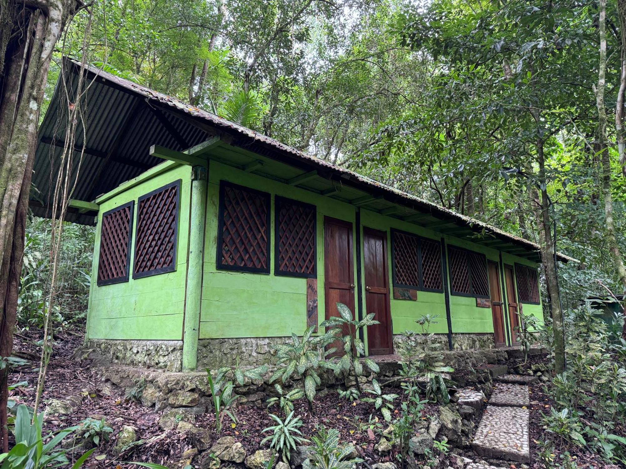 Finca Tatin Hotel Izabal ภายนอก รูปภาพ