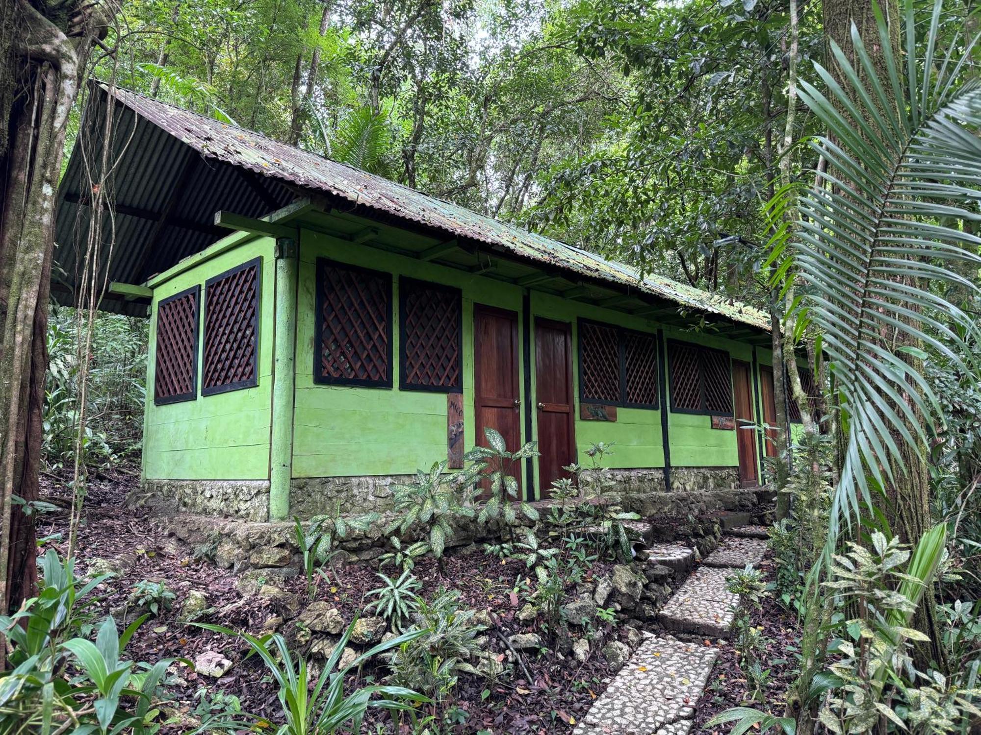 Finca Tatin Hotel Izabal ภายนอก รูปภาพ